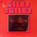 Vers l'album Miles Smiles