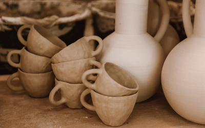 Tasses en poterie