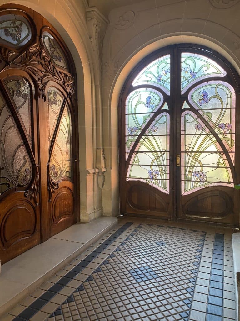 Une entrée art nouveau