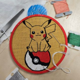 détails sur l'atelier du Fablab broderie à la main