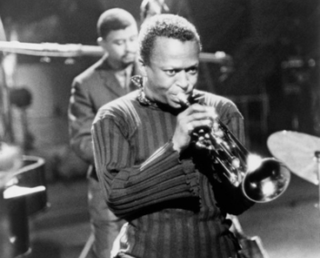 Miles Davis sur scène dans les années 50