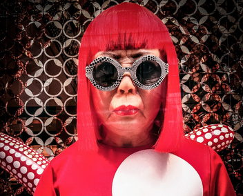 Yayoi Kusama en mannequin pour la collection Louis Vuitton 2012