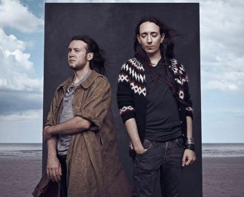 vers l'article sur Alcest